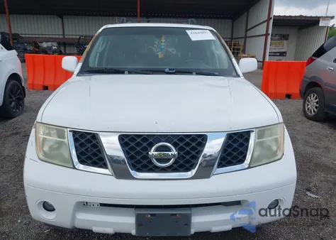 2005 Nissan Pathfinder Le/Se/Xe z USA, uszkodzony, nr VIN 5N1AR18WX5C779501